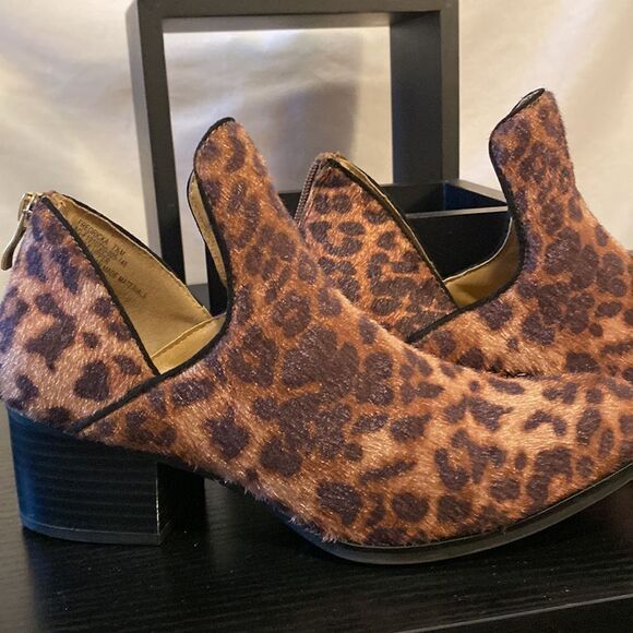 Faux low pile fur leopard print shooties size 7.5 - Picture 4 of 7